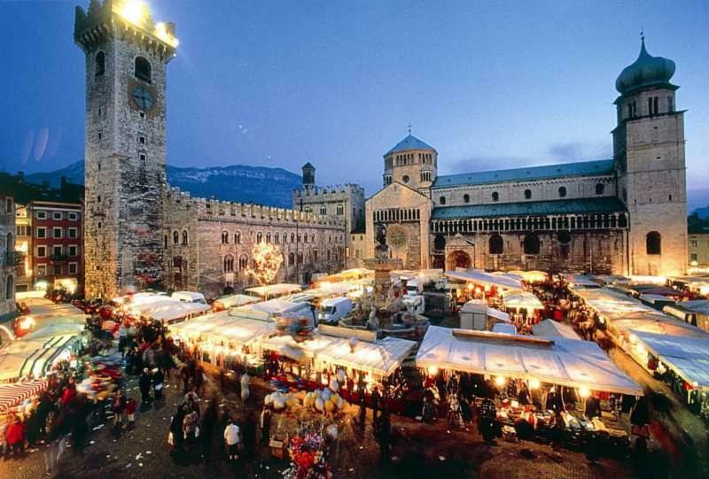 Al Consiglio Appartamento Trento Exterior foto